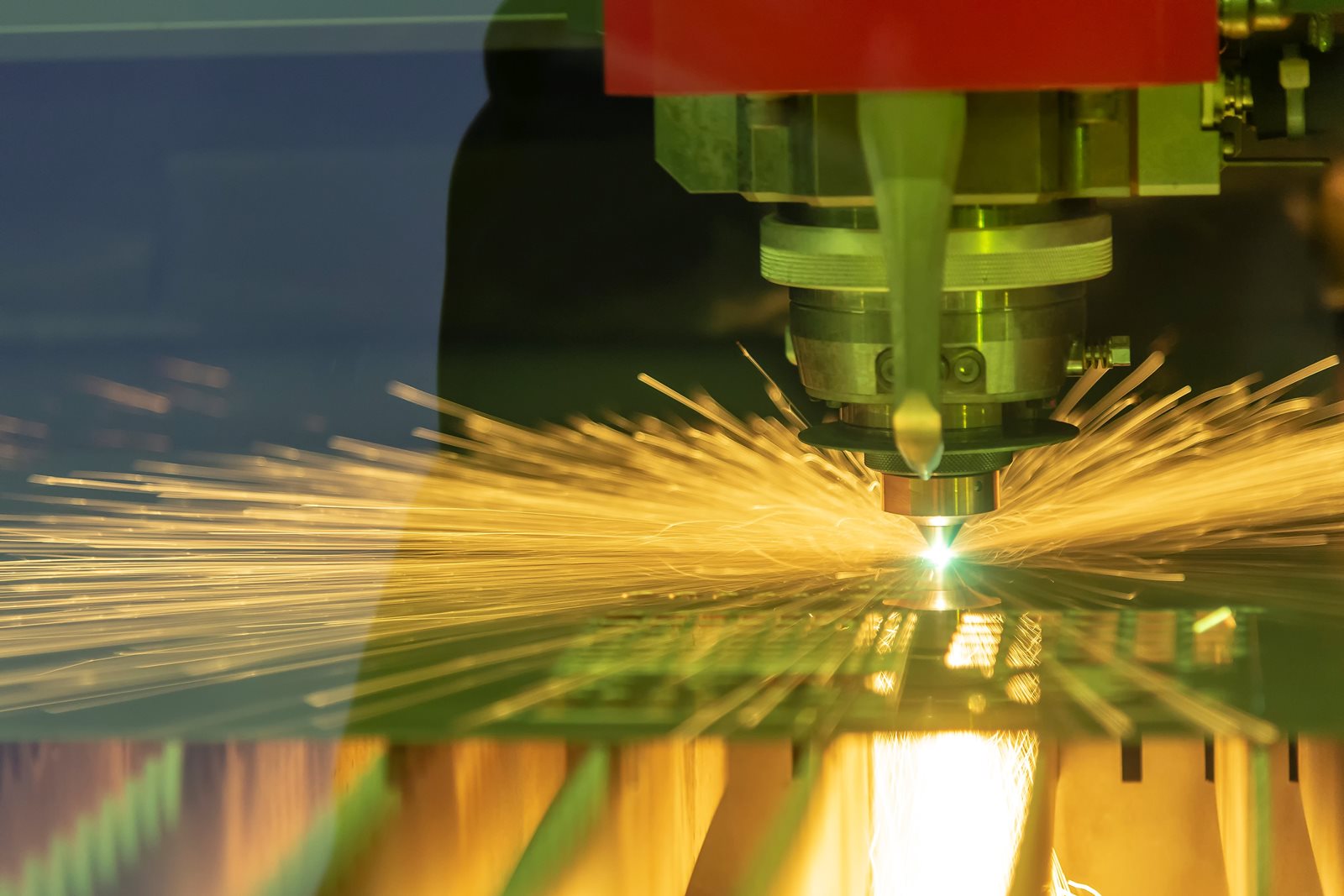 metal-laser-cutting-2